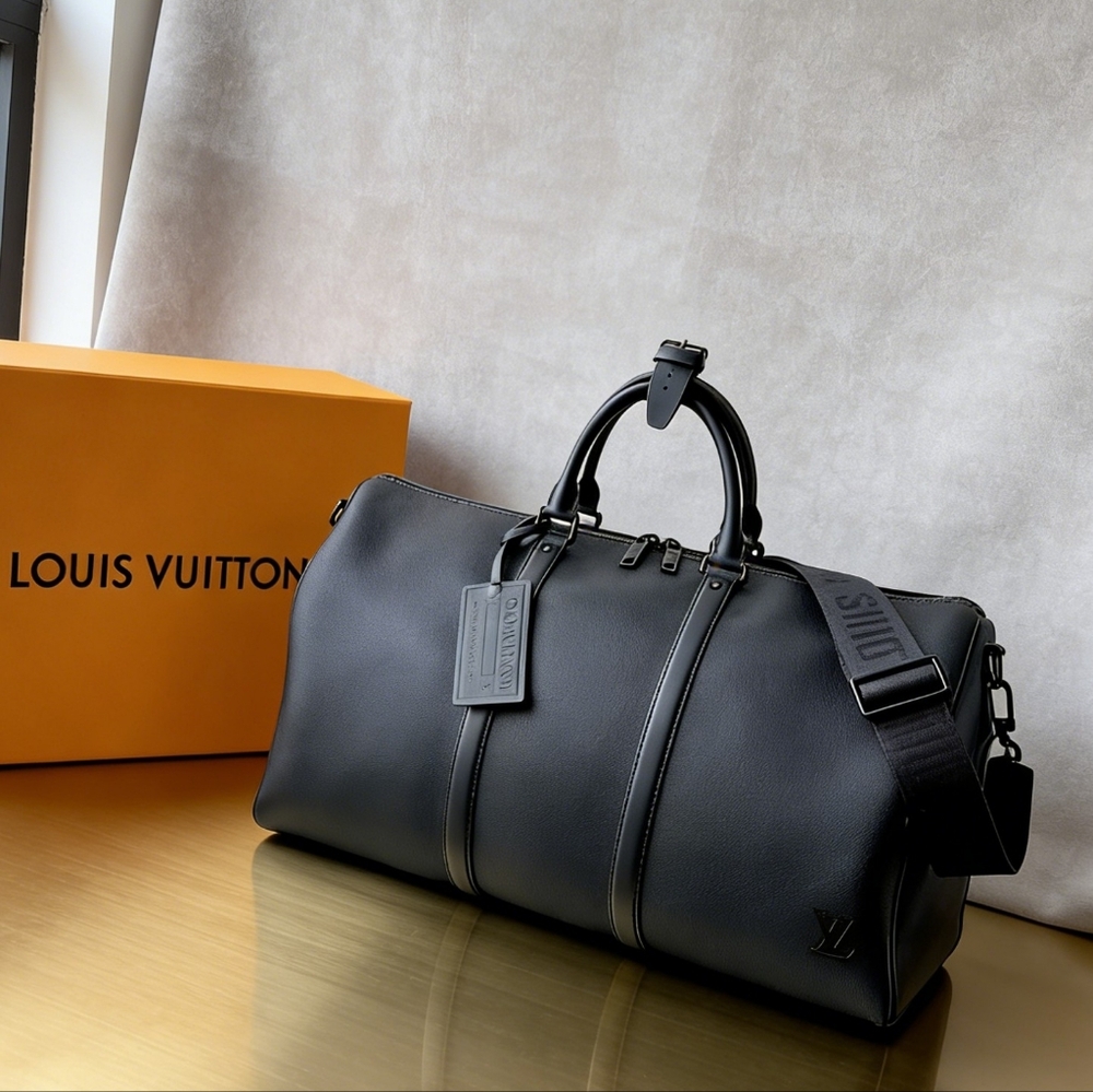 Louis Vuitton Keepall Bandoulière 50 Aerogram Black